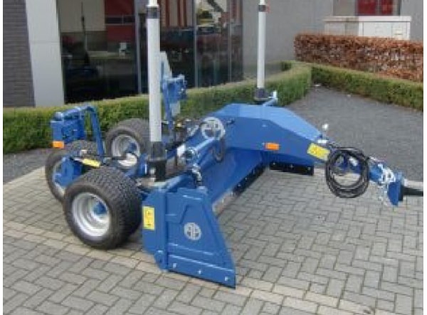  AP MACHINE CONSTRUCTION KB 110/300 -- tractoare intre 120-200 Cp de vanzare